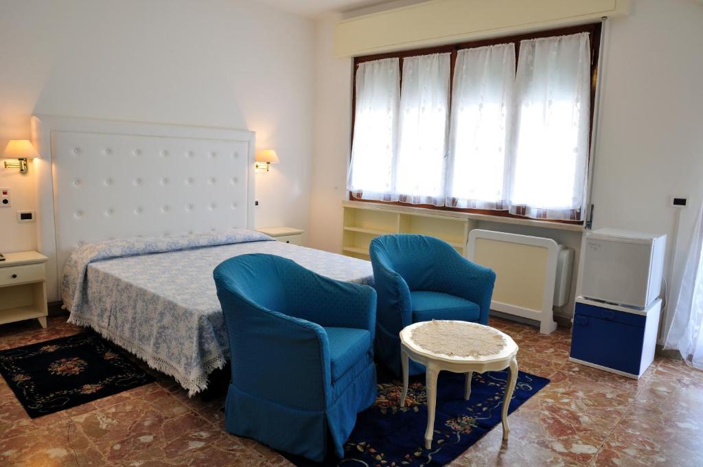 Hotel Tirreno Forte dei Marmi Cameră foto