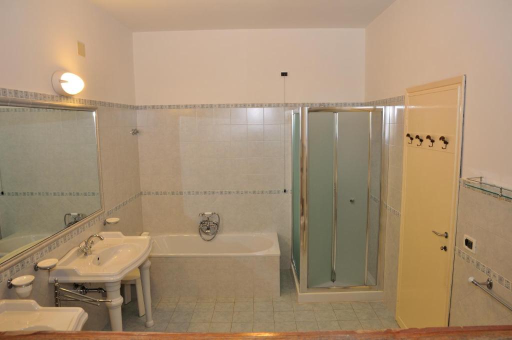 Hotel Tirreno Forte dei Marmi Cameră foto