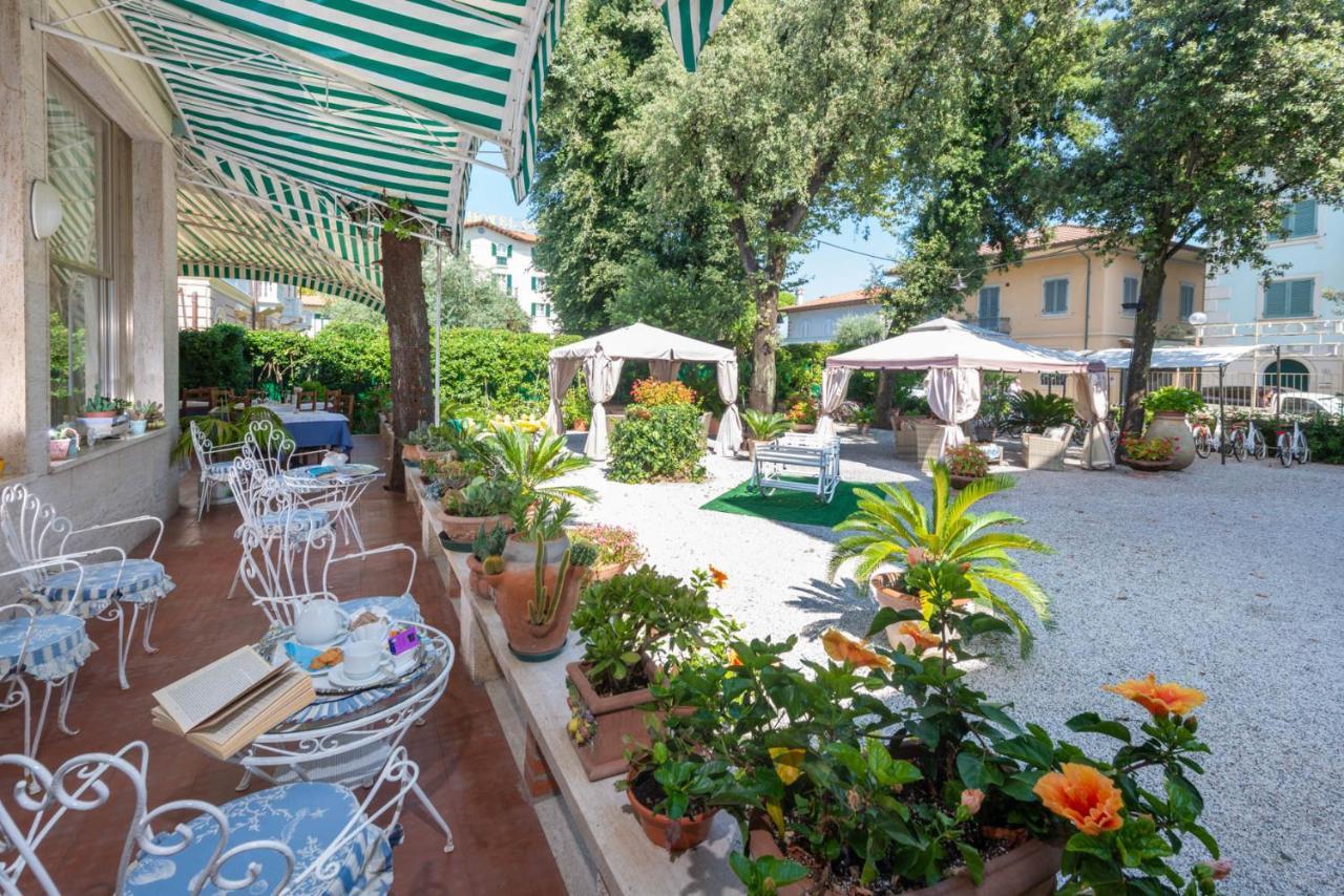 Hotel Tirreno Forte dei Marmi Exterior foto